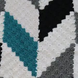 How to: Corner to Corner Crochet Herringbone Blanket (FREE Pattern)